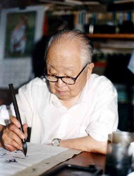 启功